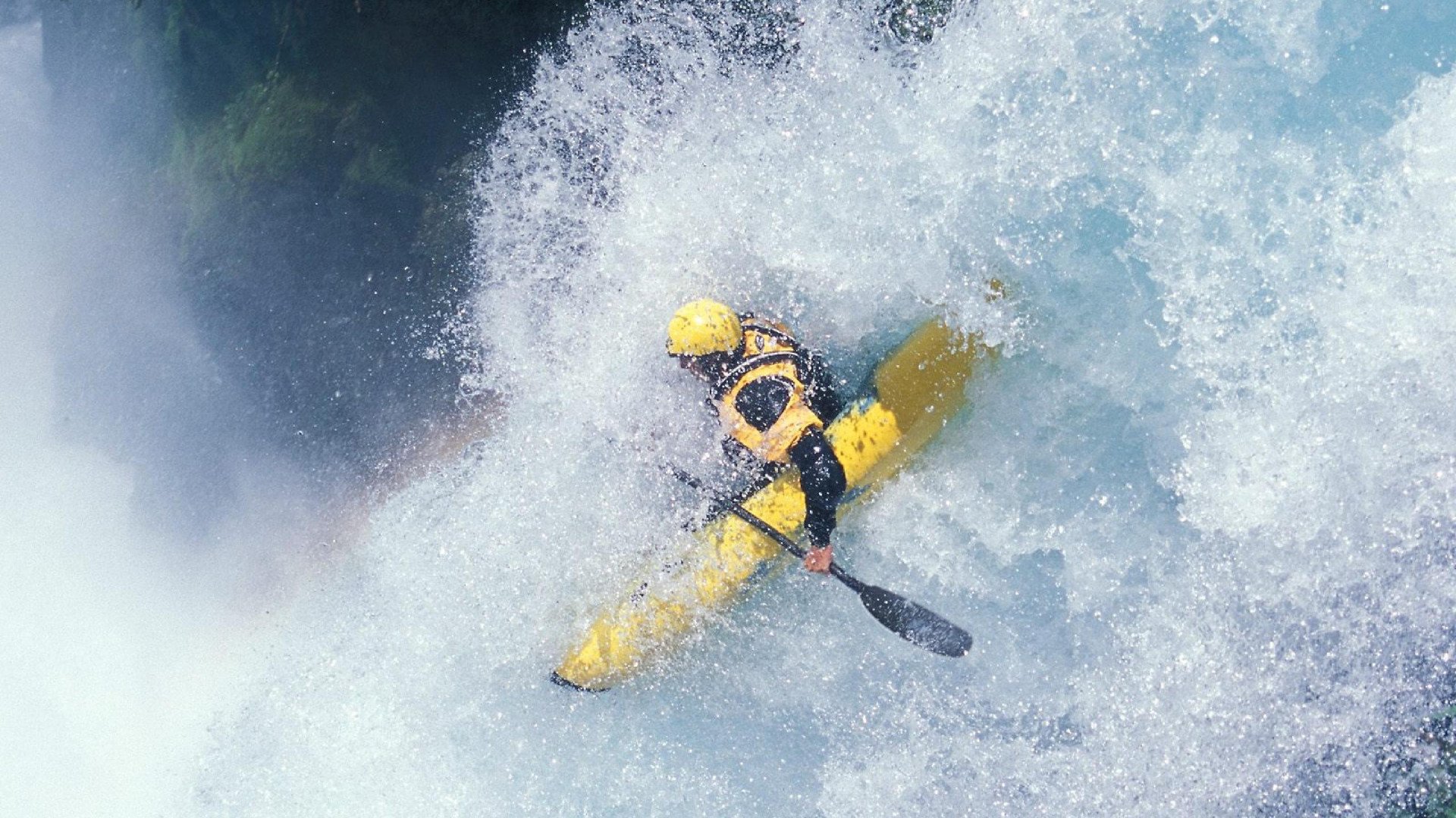 九游网页版-“成都三叉湖水上救生赛事：速度与反应的双重考验”