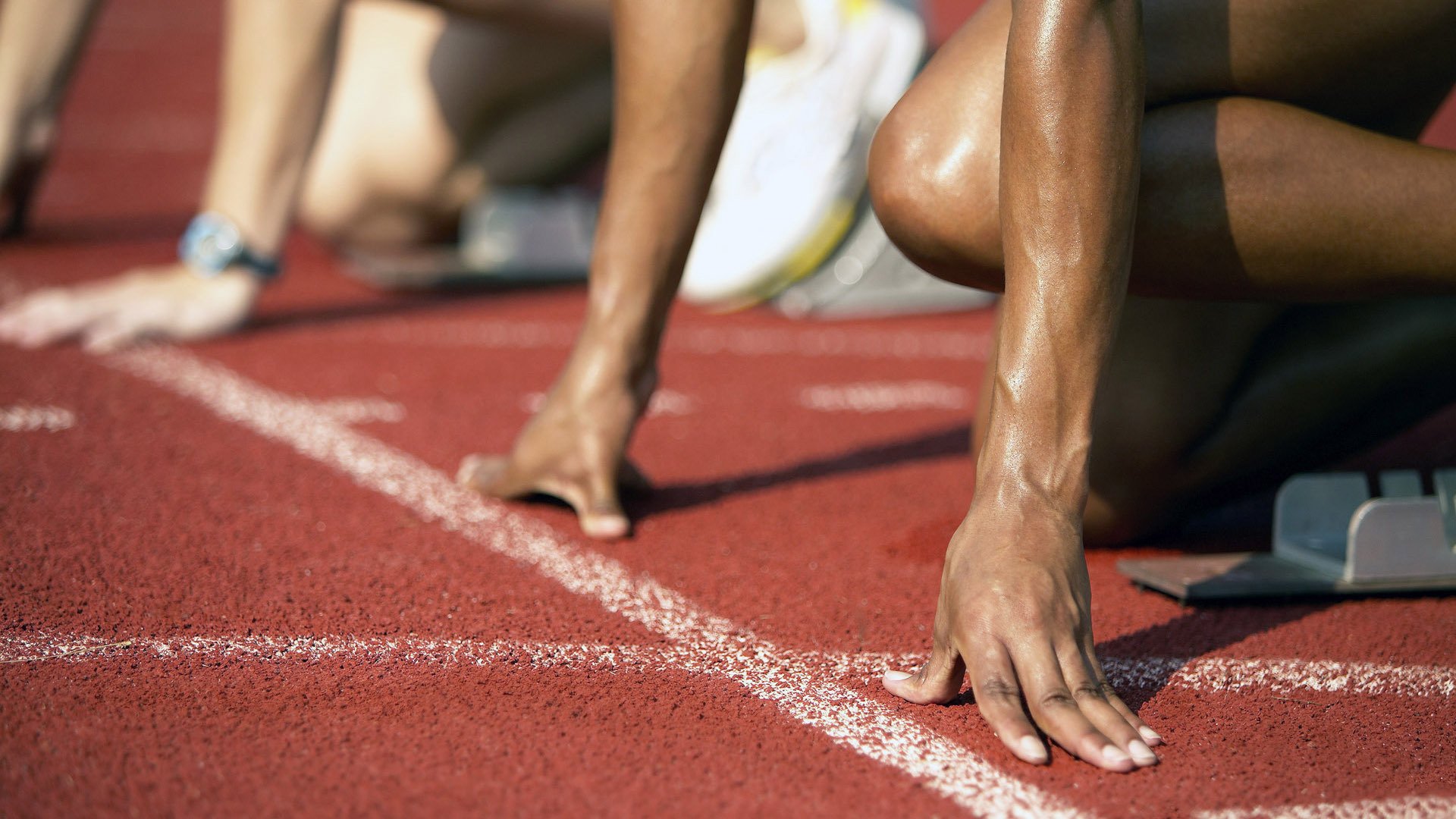 亚历克斯·格林伍德展现成熟防守技巧，成为袋鼠队稳定之选，格林伍德打什么位置