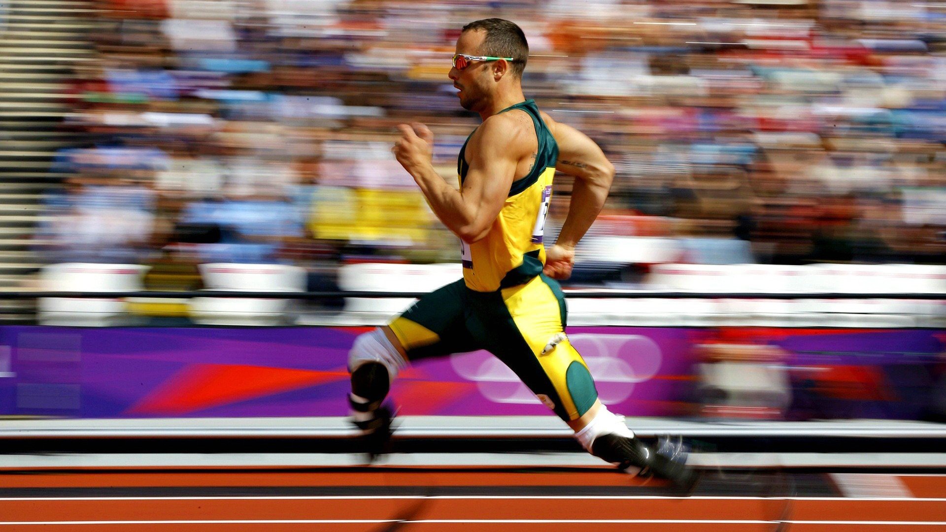 九游体育网页登陆-从挫败到荣耀：逆境中的车手奋斗史